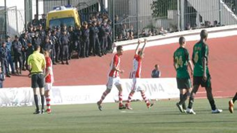 فريق السنافر يواجه نادي إسبانيول بقسنطينة