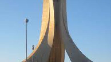 2011, une année de réformes politiques pour approfondir le processus démocratique