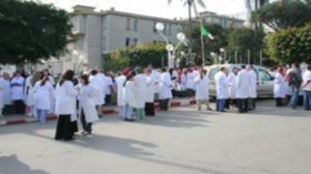 اتحادية الصحة تطالب بإدماج24500 عون ومراجعة المنح