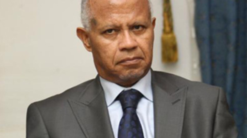 وزير موريتاني يتهم الإعلام الجزائري بالتحول لناطق باسم الإرهابيين