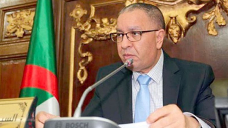 والي معسكر يستأنف نشاطه بعد تعافيه من كورونا