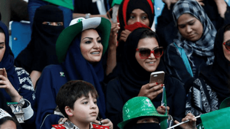 إلغاء بيت الطاعة.. تحرير عمل المرأة وأسبوع للموضة