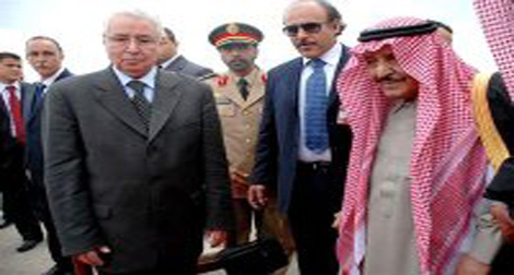 Le Président Bouteflika reçoit le ministre saoudien de l’Intérieur
