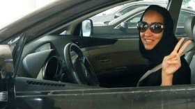 السعوديات يجددن “المعركة” لانتزاع حق قيادة السيارات