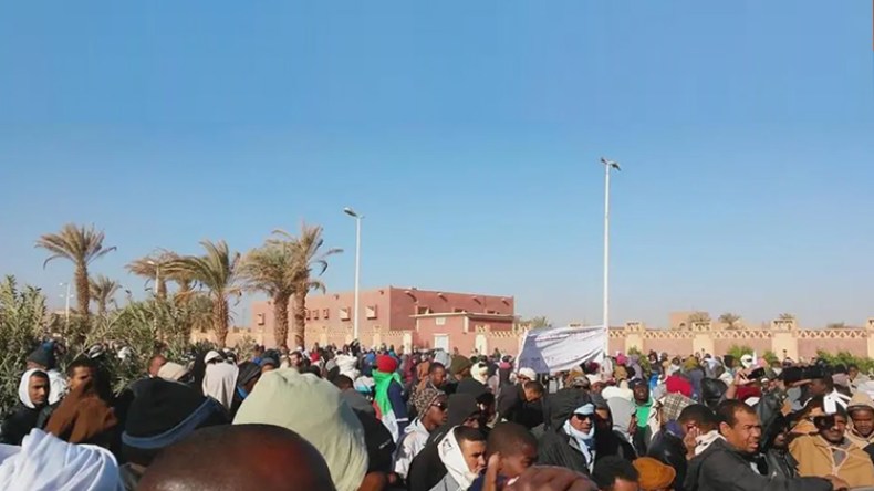 تواصل التوتر بتينركوك وإصرار على إطلاق سراح الموقوفين