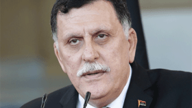 السراج طلب من الجزائر الضغط على مصر لسحب دعمها لحفتر