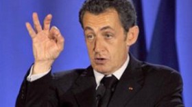 ساركوزي.. ديك  فرنسا “ايعوعش” من على  خيمة القذافي