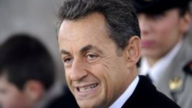 Nicolas Sarkozy : “” Il faut “remettre sur les rails” la Grèce et l'Italie “”