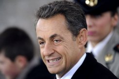 Nicolas Sarkozy : “” Il faut “remettre sur les rails” la Grèce et l'Italie “”