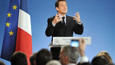 Sarkozy s’émeut pour neuf homosexuels sénégalais et non pour mille victimes palestiniennes !