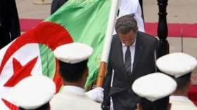 ساركوزي قد يزور الجزائر لإقناع بوتفليقة بالمشاركة في قمة الاتحاد المتوسطي