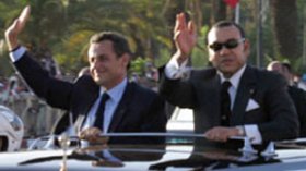 محمد السادس وساركوزي أول المهنئين لبوتفليقة