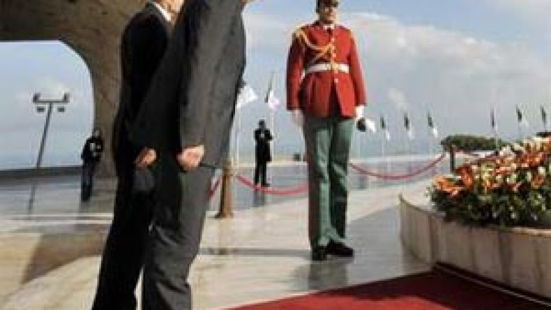 ساركوزي يستدعي سفير فرنسا بالجزائر لتنسيق عمل أجهزة المخابرات