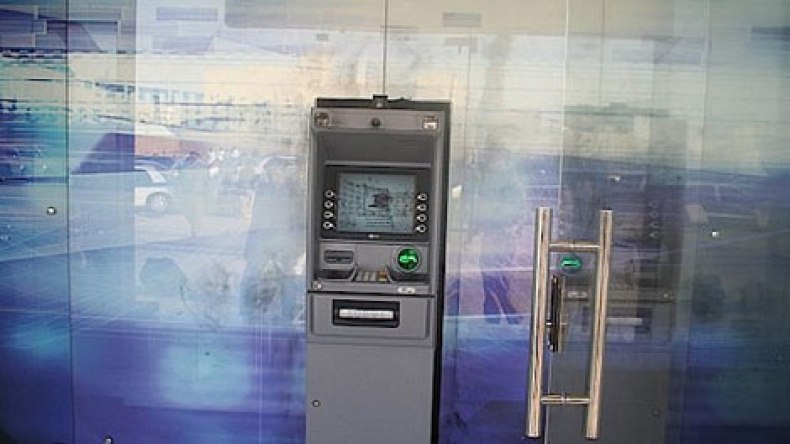 روسيا: لصوص اقتحموا مستشفى وسرقوا صرافاً آلياً