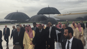 وزير الداخلية السعودي يشرع في زيارة إلى الجزائر