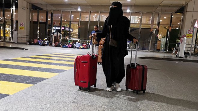تمكين السعوديات من السفر دون موافقة ولي الأمر