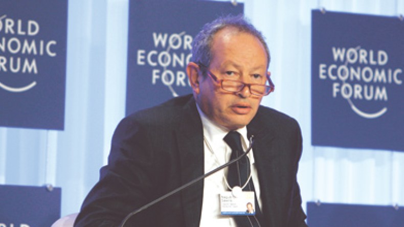 مصريون  يقاضون  ساويرس  لفتحه  شاطئا  للعراة  بسيناء