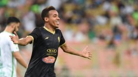 بن دبكة يبعث رسالة إلى بلماضي