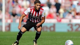 بن رحمة في التشكيلة المثالية للبطولة الإنجليزية