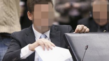 Saisie des biens de ministres, d’ambassadeurs et d’hommes d’affaires