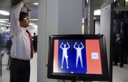 L’Egypte obligera les Algériens à  passer par des scanners dans ses aéroports