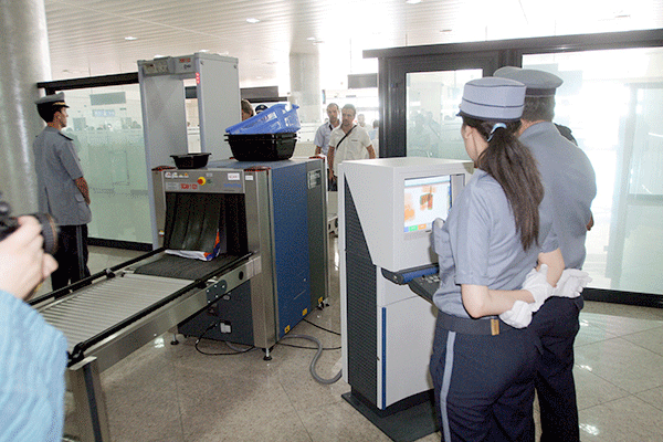 Black Market Exporters Are Behind The Rising Of Hard Currency Prices