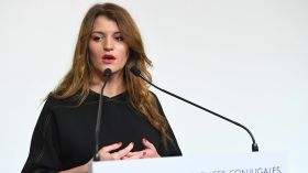Schiappa invite les imams à célébrer des mariages homosexuels: La mosquée de Paris s’indigne!