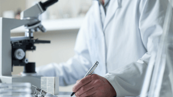 عالمٌ وحاكم