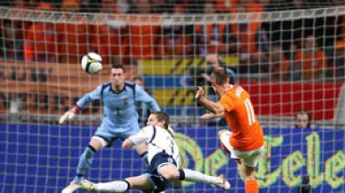 Holland 3 Scotland 0: Orange squash for Burley's boys