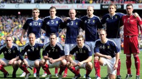 الفاف تريد برمجة مباراة ودية بين “الخضر” واسكتلندا