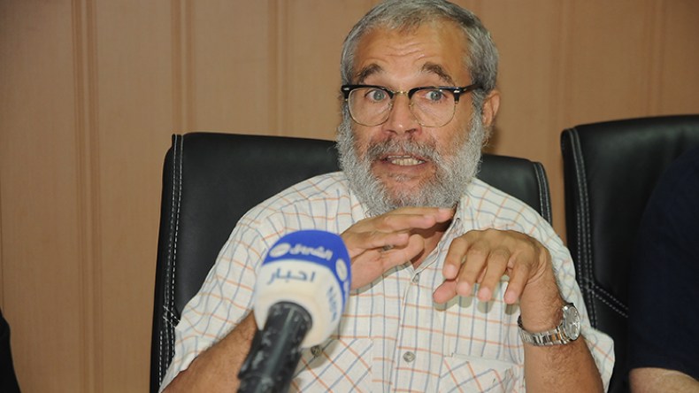 نخبة الوظيف والرغيف تخدّر المجتمع وتمنع التغيير