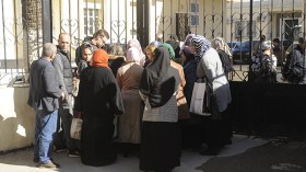 قاطنو السكن الهش والأقبية بعين البنيان ينتفضون