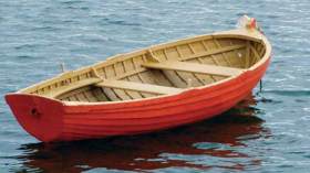 مراهقة بسوق أهراس تسرق أموال والدتها من أجل “الحرقة”