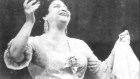 هذه قصة منديل أم كلثوم؟!