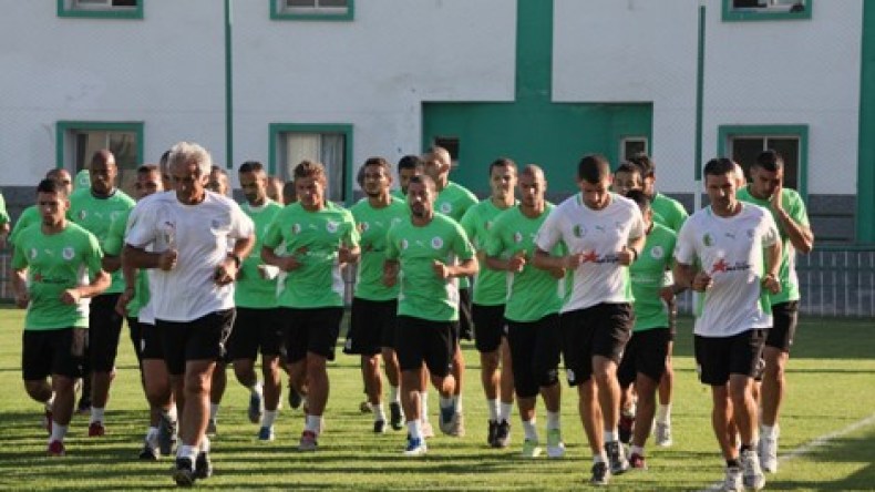 “الخضر” تدرّبوا في غياب مجاني ووسط سخط الأنصار