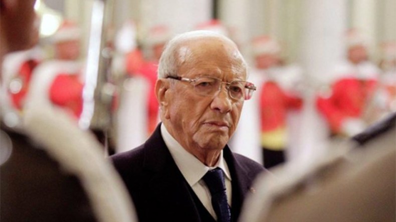 الجزائر تعلن الحداد لمدة ثلاثة أيام