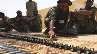 Des armes pour Tripoli: l’Algérie dément catégoriquement