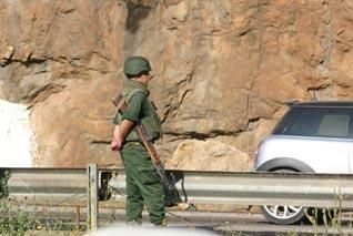 Algerian forces kill a terrorist east of Algiers
