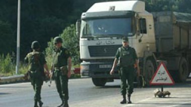 Algerian forces arrest a terrorist who exposed a terrorism back-up cell west of Algeria