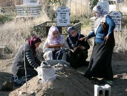 Turquie: 596 morts, selon un nouveau bilan du séisme