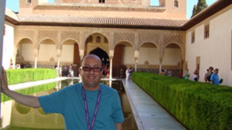 سكار يكشف: “سأعود قريبا في عمل جديد عن الجزائر”