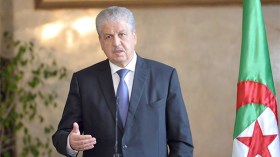 سلال يستقبل طلبة الصيدلة وجراحة الأسنان هذا الأحد بقصر الحكومة