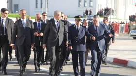 سلال: لن نعتمد مستقبلا على عائدات النفط.. لأنه كفر