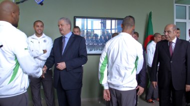 PM Sellal pays visit to Greens of Algeria ahead of crucial play-off qualifier vs Burkina Fasso