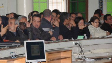 Sellal instruit de régler les salaires des fonctionnaires dans les délais