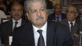 تعديلات الدستور على مكتب  الرئيس بوتفليقة