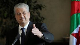 سلال: على الدول المنتجة للنفط والغاز التعاون لرفع الأسعار