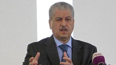 Sellal annonce la tenue de la tripartite en septembre