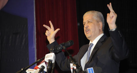 Sellal appelle les femmes à voter Bouteflika