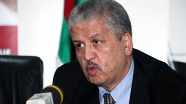 Sellal : un programme national pour améliorer la distribution de l’eau potable en période estivale